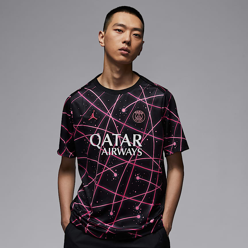 Paris Saint-Germain Men's Nike Soccer T-Shirt. Nike.com